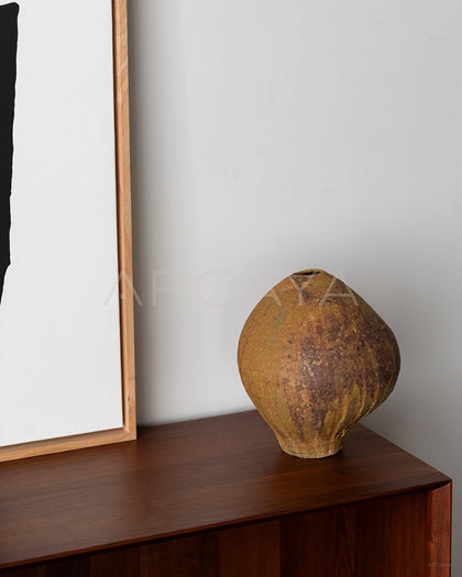 Dadan Hand Pinched Irregular Stoneware Vase - scene