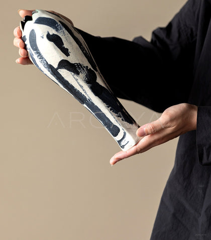 Dadan Hand Painted Ink Pattern Long Neck Vase - scene