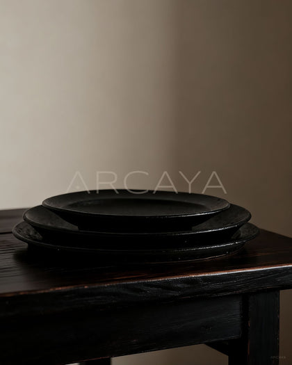 Amu Collab Chinese Stoneware Steak Plate - scene