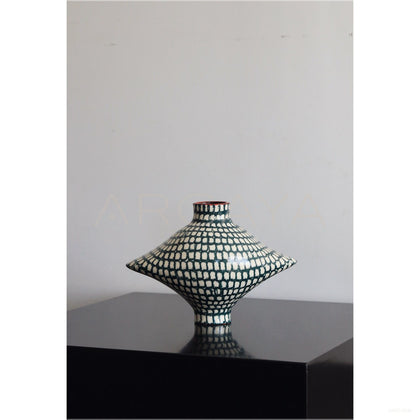 Dadan Jingdezhen Designer Art Vessel - scene