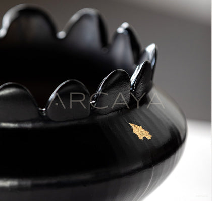 Dadan Black Flower Mouth Ceramic Vase - scene