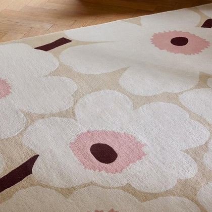 Classic Poppy Flower Rug - scene