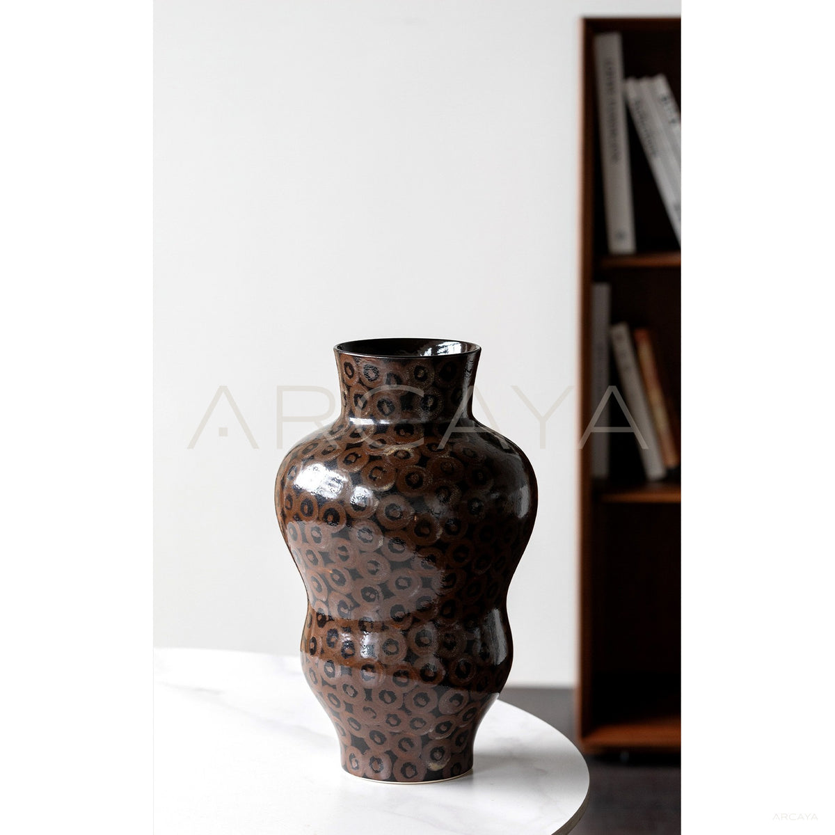 Handmade Ring Pattern Ceramic Vase in detail