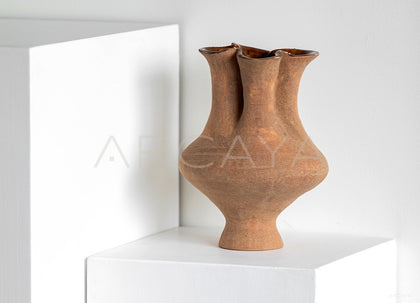 Dadan Hand Pinched Irregular Three Neck Vase - scene