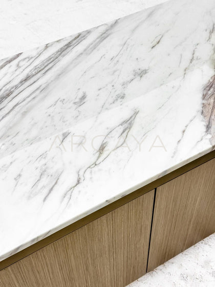 Detailed Tv Stand - detail