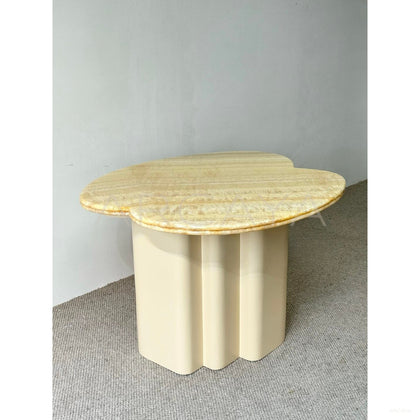Cloud Round Table - scene