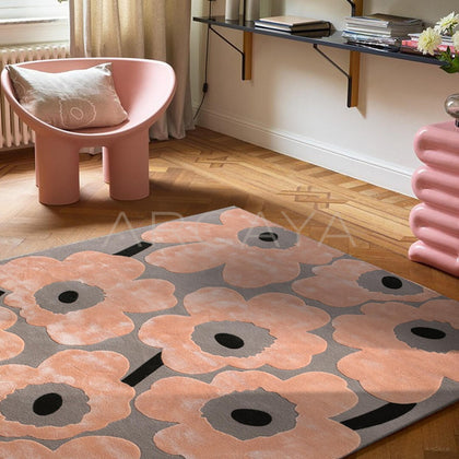 Classic Poppy Flower Rug - scene