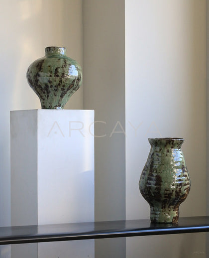 Vintage Jingdezhen Wide Mouth Vase - scene