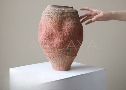 Wabi Sabi Jingdezhen Vintage Jar Vase - scene