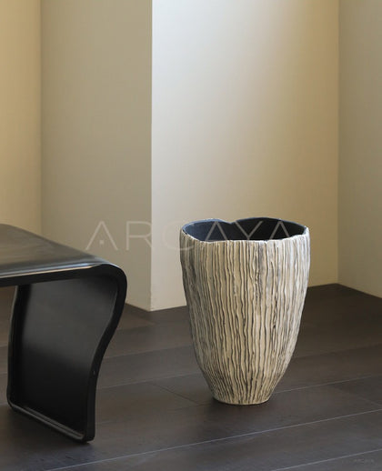 Jingdezhen Entryway Ceramic Vase - scene