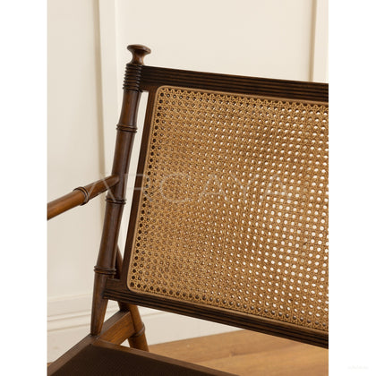 Vintage Relaxed Lounge Chair - scene