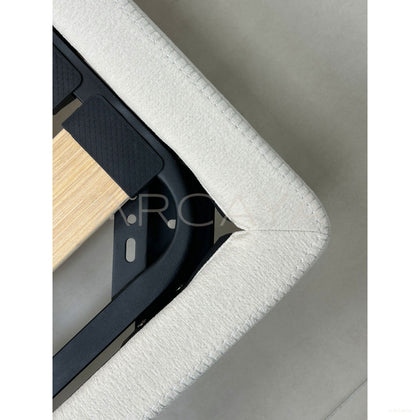 Poly Series Feibo Bed - scene
