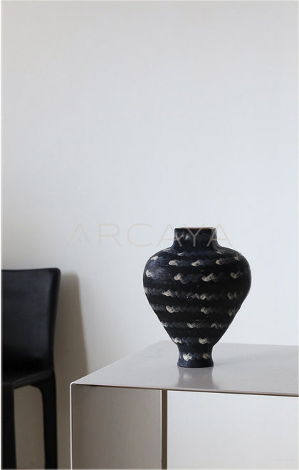 Dadan Jingdezhen Art Jar Vase Entryway - scene