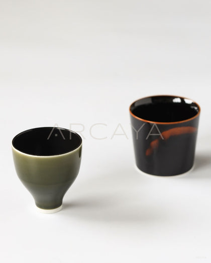 Handmade Underglaze Sake Cup With Saucer - scene
