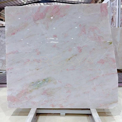 Fendi Pink Natural Marble — Tables - scene