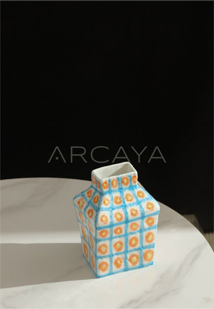 Dadan Handmade Jingdezhen Jar Vase - scene