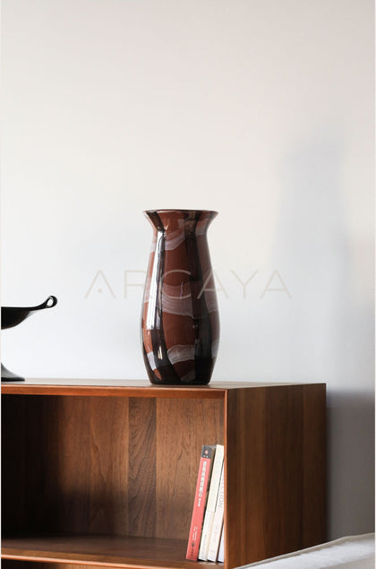 Mid Century Glass Vase Entryway - scene