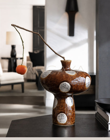 Dadan Mushroom Art Ceramic Vase - scene