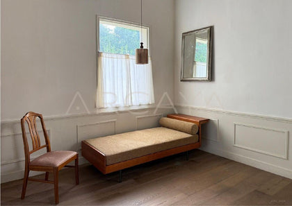 All Day Lounge Daybed - scene
