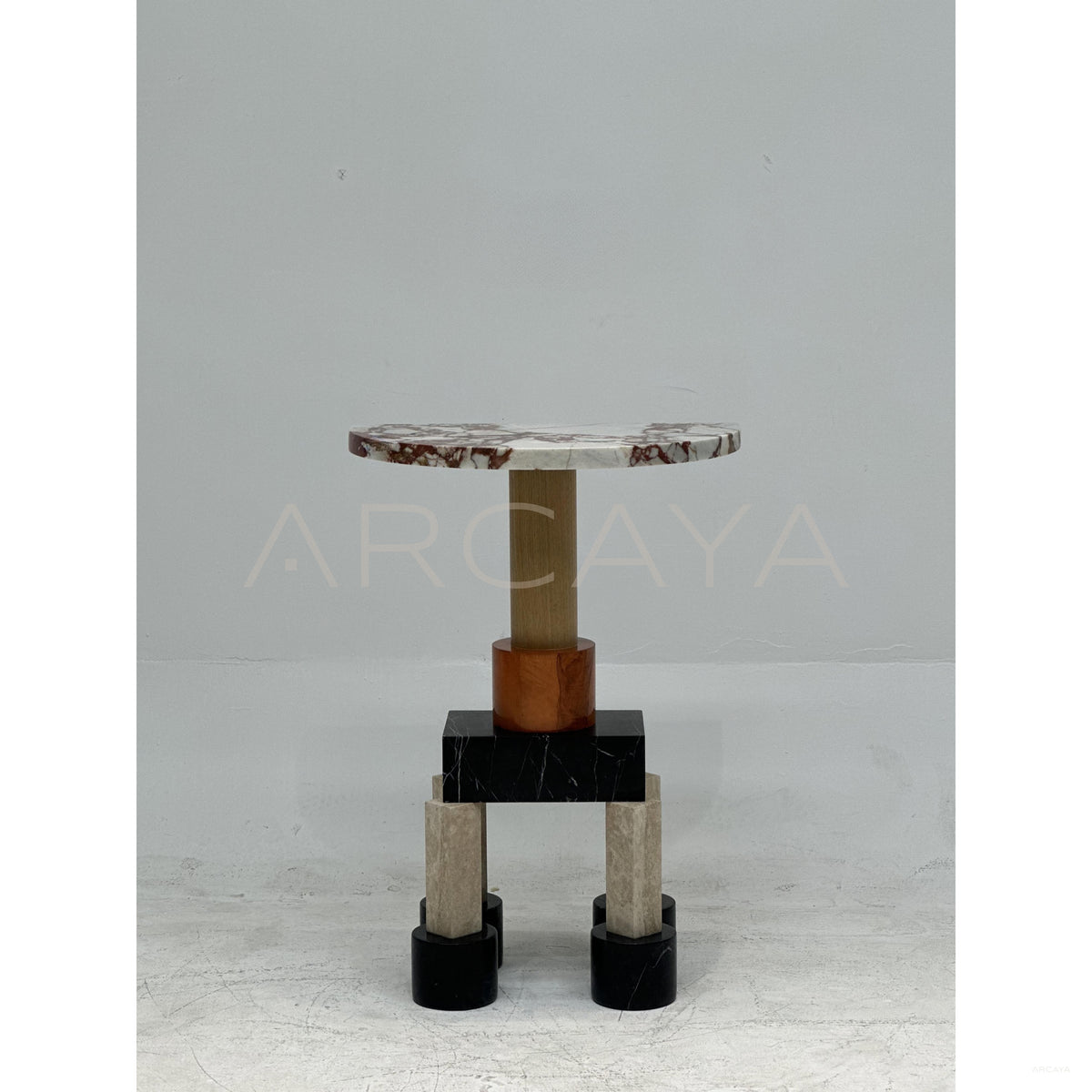 Playful Marble Side Table in detail