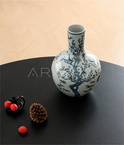 Jingdezhen Blue White Jar Vase Entryway - scene