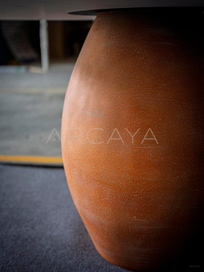 Warm Round Dining Table - detail