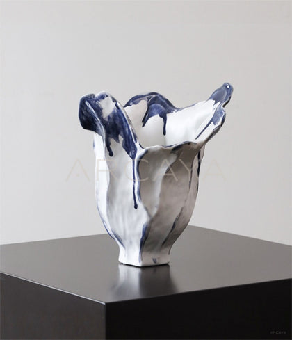 Chinese Jingdezhen Large White Jar Vase - scene