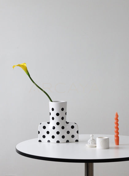 Chinese Polka Dot Ceramic Vase - scene