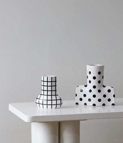 Chinese Polka Dot Ceramic Vase - scene