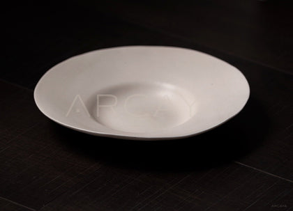Amu Collab Cream Irregular Salad Plate - scene