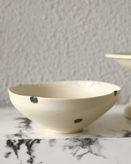 Amu Collab Ink Dot Ceramic Plate - scene
