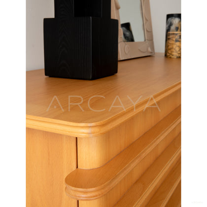 Beethoven Sideboard - scene