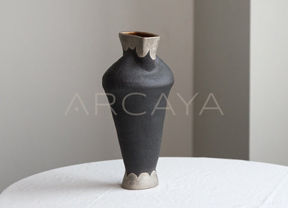 Dadan Silver Glaze Hand Thrown Stoneware Vase - scene