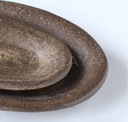 Amu Collab Brown Sand Glaze Oval Stoneware Plate - scene