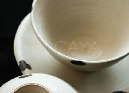 Amu Collab White Glaze Ink Dot Bowl Plate - scene