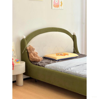 Glowing Magic Carpet Bed - scene