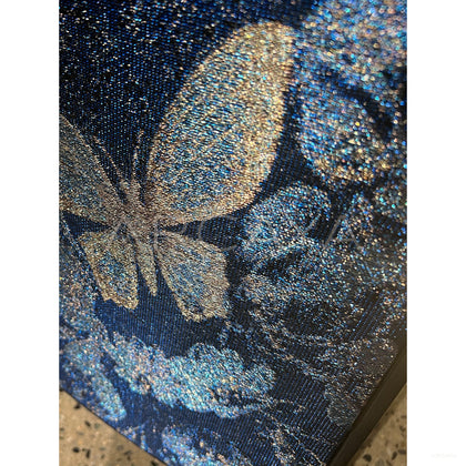 Peacock Gilded Brocade Gramophone — Decorative Objects - scene