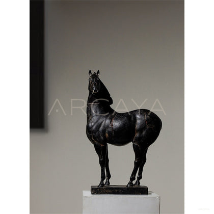 Horse Ornament Desktop Entryway - scene