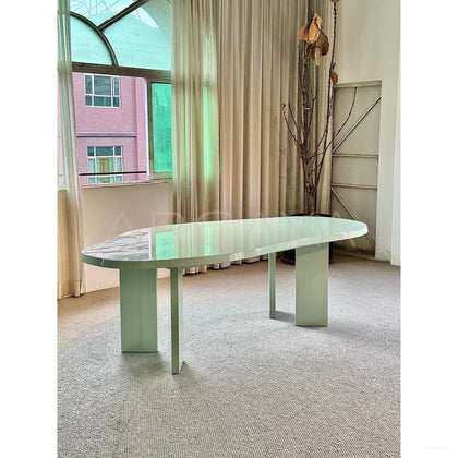 Spring Mist Cloud Round Table - scene