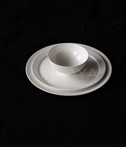 Sunxun Collab White Porcelain Flat Plate - scene