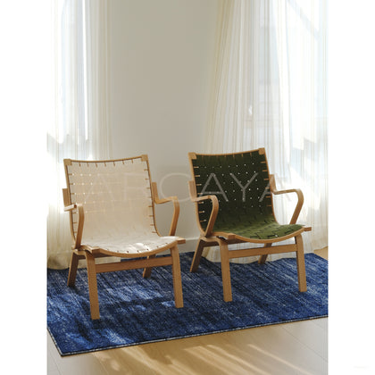 Comfortable Living Room Lounge Chair - scene
