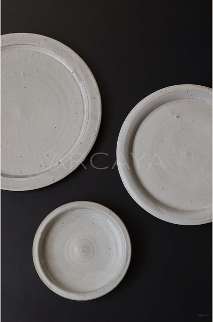 Amu Collab Ceramic Round Dinner Plate - scene