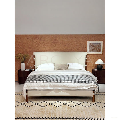 Jeaek Aosta Bed - scene
