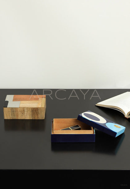 Vintage Jewelry Box - scene