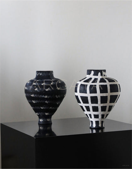 Dadan Jingdezhen Art Jar Vase Entryway - scene