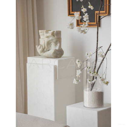 Balance Sculpture Decor - scene