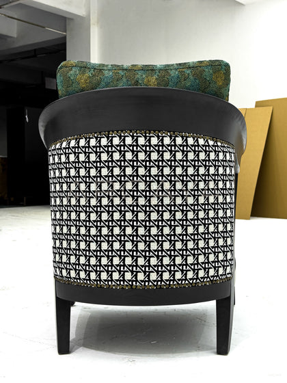 Solid Wood Frame Lounge Chair - detail