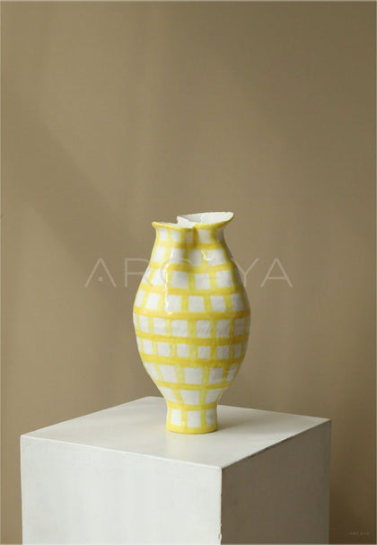 Dadan Handmade New Chinese Art Vase - scene