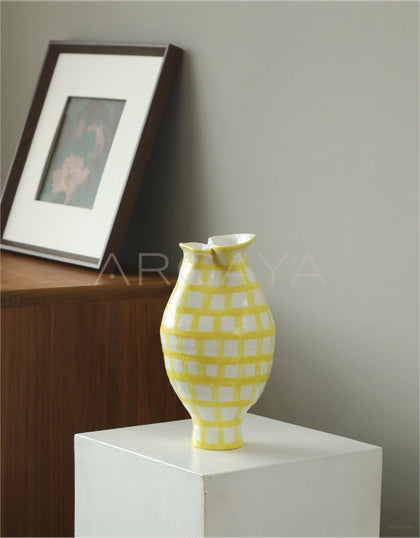 Dadan Handmade New Chinese Art Vase - scene