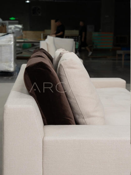 Old Money Style Sofa - detail